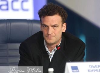 بين المرونة الأوروبية والصرامة الروسية.. بيير بوريل يشيد بمدرسة المسرح في روسيا