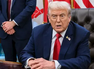 البيت الأبيض: ترامب يمتلك كل الخيارات للتعامل مع إيران لكنه يفضل الدبلوماسية