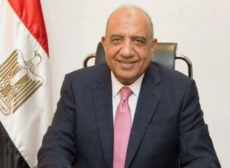 الفداء والتفاني .. وزير الكهرباء يُهنئ العاملين بعيد الأضحى المبارك