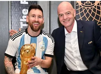 مصادر: شيبسي توقف إنتاج عبوات ومنتجات تحمل صورة ميسي