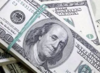 تراجع سعر الدولار مقابل الجنيه خلال منتصف تعاملات اليوم الثلاثاء 