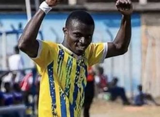 مقتل لاعب غاني في هجوم مسلح على حافلة فريقه