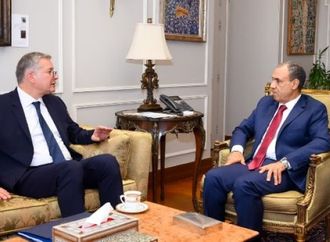 وزيرا الخارجية والبترول: الترويج للمشروعات القومية الكبرى وجذب الاستثمارات الأجنبية لقطاع الطاقة
