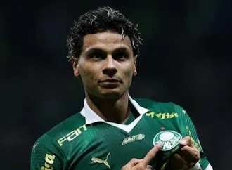 نجم بنفيكا يدعم اتحاد جدة بكلاسيكو النصر