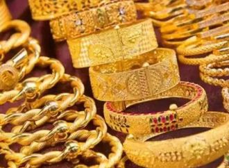 الذهب يتراجع مع ارتفاع الدولار وتعثر محادثات أمريكا وإيران