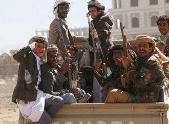 اليمن يطالب مجلس الأمن بإجراءات عقابية لوقف هجمات الحوثيين على مطار عدن