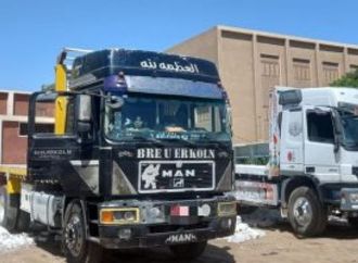 محافظ سوهاج: ضبط سيارتي نقل بطوب أبيض وإحالة الواقعة للنيابة